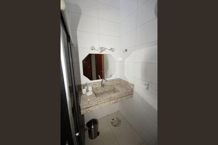 Casa à venda com 390m², 5 quartos e 6 vagasbanheiro 2