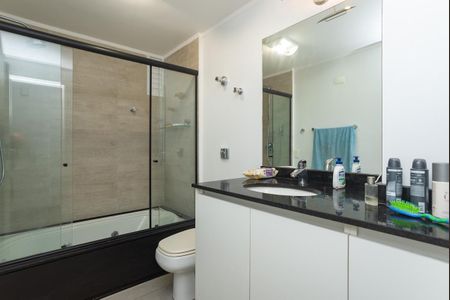 Apartamento à venda com 135m², 3 quartos e 1 vaga Apartamento à venda com 135m², 3 quartos e 1 vagaBanheiro Social