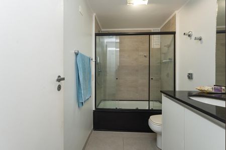 Apartamento à venda com 135m², 3 quartos e 1 vaga Apartamento à venda com 135m², 3 quartos e 1 vagaBanheiro Social