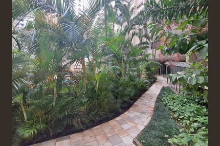 Apartamento à venda com 135m², 3 quartos e 1 vaga Apartamento à venda com 135m², 3 quartos e 1 vagaÁrea Comum