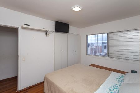 Apartamento à venda com 135m², 3 quartos e 1 vaga Apartamento à venda com 135m², 3 quartos e 1 vagaQuarto 1 Suíte