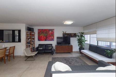 Apartamento à venda com 135m², 3 quartos e 1 vaga Apartamento à venda com 135m², 3 quartos e 1 vagaSala