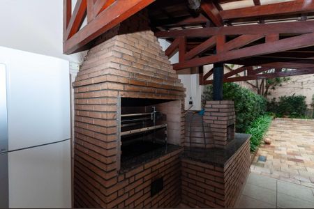 Apartamento à venda com 135m², 3 quartos e 1 vaga Apartamento à venda com 135m², 3 quartos e 1 vagaÁrea Comum