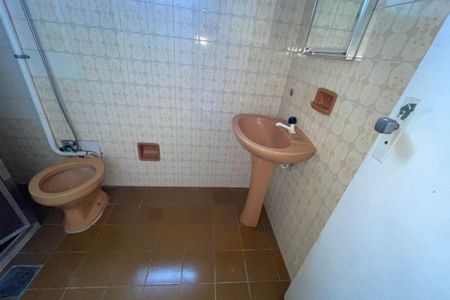 Banheiro de casa para alugar com 1 quarto, 100m² em Engenho do Porto, Duque de Caxias