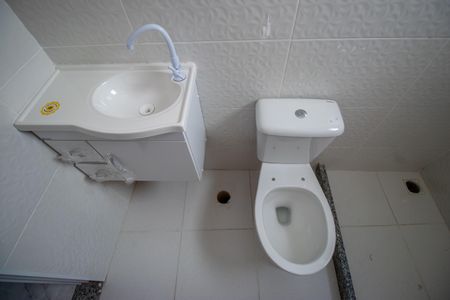 Casa de condomínio para alugar com 55m², 2 quartos e sem vaga Casa de condomínio para alugar com 55m², 2 quartos e sem vagaBanheiro