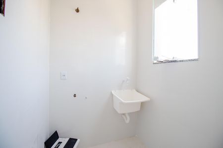 Casa de condomínio para alugar com 55m², 2 quartos e sem vaga Casa de condomínio para alugar com 55m², 2 quartos e sem vagaÁrea de Serviço