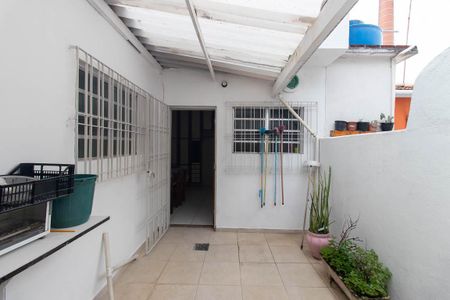 Casa para alugar com 129m², 2 quartos e 2 vagasQuintal