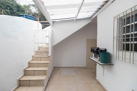Casa para alugar com 129m², 2 quartos e 2 vagasQuintal