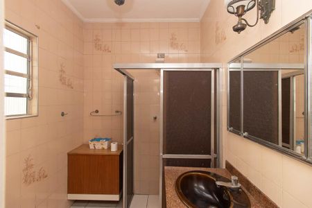 Casa para alugar com 129m², 2 quartos e 2 vagasBanheiro