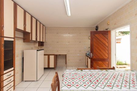 Casa para alugar com 129m², 2 quartos e 2 vagasCozinha