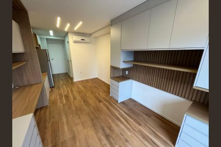 Sala/Quarto de apartamento para alugar com 1 quarto, 29m² em Pinheiros, São Paulo