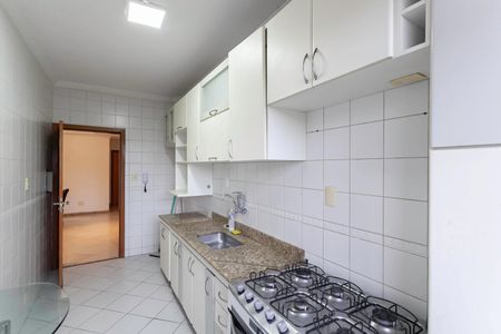 Apartamento à venda com 180m², 3 quartos e 4 vagas Apartamento à venda com 180m², 3 quartos e 4 vagasCozinha