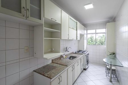 Apartamento à venda com 180m², 3 quartos e 4 vagas Apartamento à venda com 180m², 3 quartos e 4 vagasCozinha