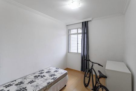 Apartamento à venda com 180m², 3 quartos e 4 vagas Apartamento à venda com 180m², 3 quartos e 4 vagasQuarto 1