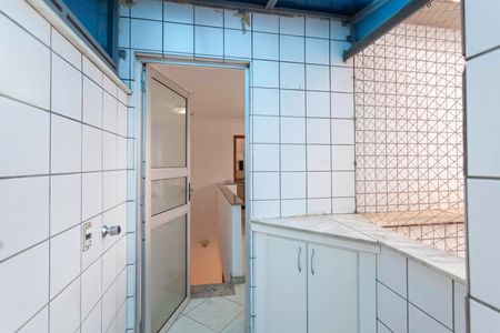 Apartamento à venda com 180m², 3 quartos e 4 vagas Apartamento à venda com 180m², 3 quartos e 4 vagasCobertura - Área de serviço