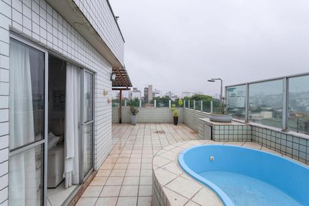 Apartamento à venda com 180m², 3 quartos e 4 vagas Apartamento à venda com 180m², 3 quartos e 4 vagasCobertura