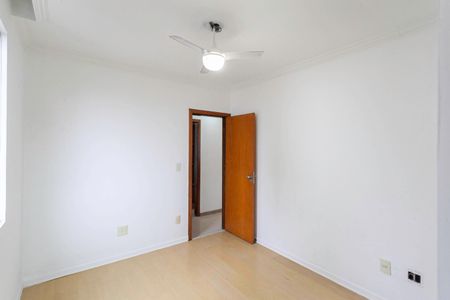 Apartamento à venda com 180m², 3 quartos e 4 vagas Apartamento à venda com 180m², 3 quartos e 4 vagasSuíte