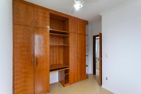 Apartamento à venda com 180m², 3 quartos e 4 vagas Apartamento à venda com 180m², 3 quartos e 4 vagasQuarto 2