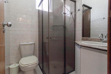 Apartamento à venda com 180m², 3 quartos e 4 vagas Apartamento à venda com 180m², 3 quartos e 4 vagasBanheiro social