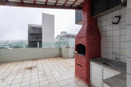 Apartamento à venda com 180m², 3 quartos e 4 vagas Apartamento à venda com 180m², 3 quartos e 4 vagasCobertura