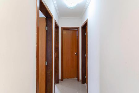 Apartamento à venda com 180m², 3 quartos e 4 vagas Apartamento à venda com 180m², 3 quartos e 4 vagasCorredor