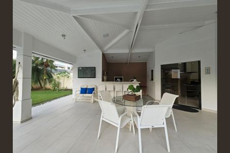 Casa de condomínio para alugar com 500m², 4 quartos e 9 vagas