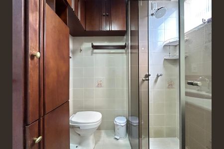 Apartamento para alugar com 72m², 3 quartos e 1 vaga Apartamento para alugar com 72m², 3 quartos e 1 vagaBanheiro social