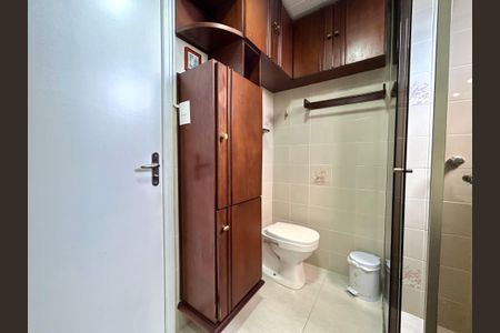 Apartamento para alugar com 72m², 3 quartos e 1 vaga Apartamento para alugar com 72m², 3 quartos e 1 vagaBanheiro social