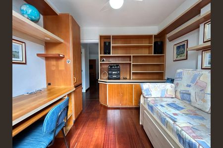 Quarto 1 de apartamento para alugar com 3 quartos, 72m² em Centro, Florianópolis