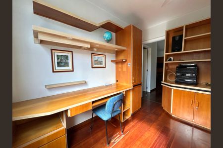 Apartamento para alugar com 72m², 3 quartos e 1 vaga Apartamento para alugar com 72m², 3 quartos e 1 vagaQuarto 1