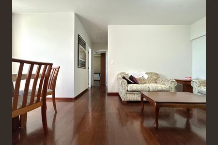 Sala  de apartamento para alugar com 3 quartos, 72m² em Centro, Florianópolis