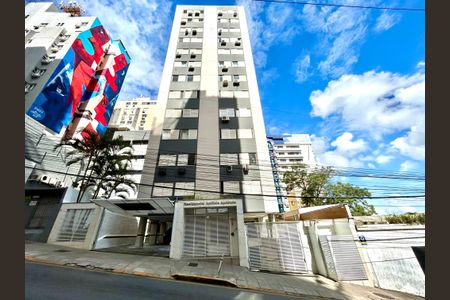 Apartamento para alugar com 72m², 3 quartos e 1 vaga Apartamento para alugar com 72m², 3 quartos e 1 vagaFachada