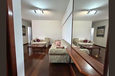 Apartamento para alugar com 72m², 3 quartos e 1 vaga Apartamento para alugar com 72m², 3 quartos e 1 vagaHall de entrada