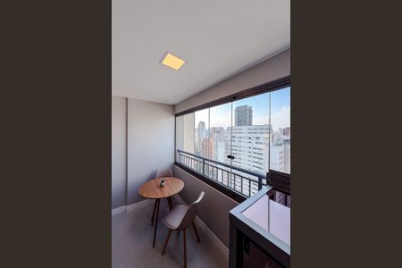 Studio para alugar com 31m², 1 quarto e sem vaga Studio para alugar com 31m², 1 quarto e sem vagaVaranda