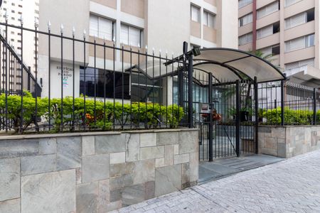 Apartamento para alugar com 88m², 2 quartos e 1 vaga Apartamento para alugar com 88m², 2 quartos e 1 vagaFachada