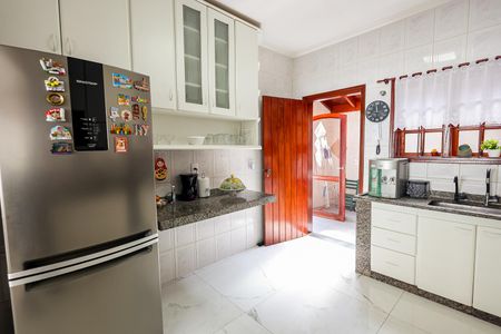 Casa para alugar com 300m², 3 quartos e 3 vagasCozinha