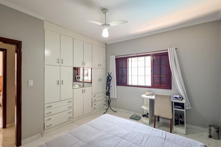 Casa para alugar com 300m², 3 quartos e 3 vagasQuarto 2