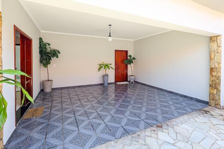 Casa para alugar com 300m², 3 quartos e 3 vagasGaragem