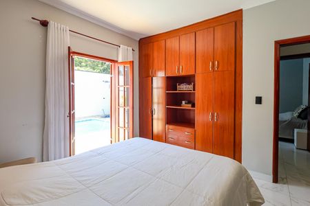 Casa para alugar com 300m², 3 quartos e 3 vagasSuite 