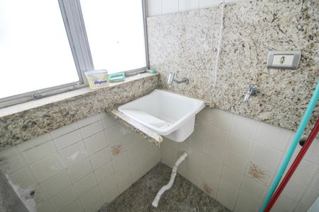 Apartamento para alugar com 55m², 2 quartos e 1 vagaCozinha e Área de Serviço