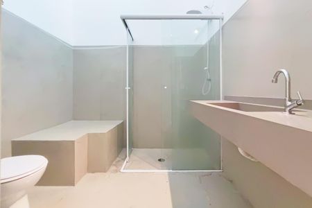 Casa de condomínio para alugar com 120m², 2 quartos e 1 vaga Casa de condomínio para alugar com 120m², 2 quartos e 1 vagaBanheiro