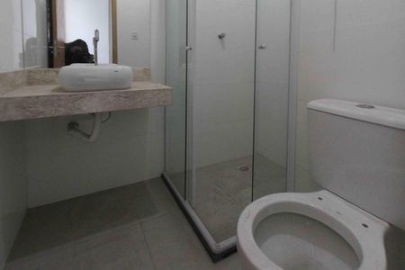 Apartamento para alugar com 42m², 2 quartos e sem vaga Apartamento para alugar com 42m², 2 quartos e sem vagaBanheiro