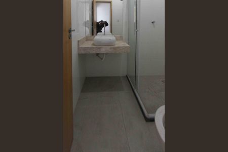Apartamento para alugar com 42m², 2 quartos e sem vaga Apartamento para alugar com 42m², 2 quartos e sem vagaBanheiro