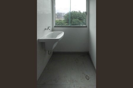 Apartamento para alugar com 42m², 2 quartos e sem vaga Apartamento para alugar com 42m², 2 quartos e sem vagaÁrea de Serviço