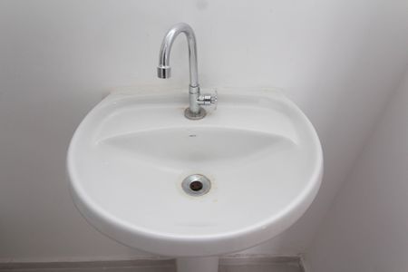 Apartamento para alugar com 34m², 2 quartos e sem vagaBanheiro