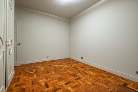 Apartamento para alugar com 187m², 3 quartos e 1 vaga Apartamento para alugar com 187m², 3 quartos e 1 vagaSuíte