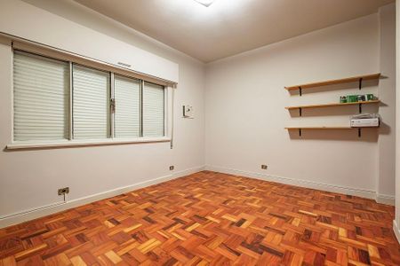 Apartamento para alugar com 187m², 3 quartos e 1 vaga Apartamento para alugar com 187m², 3 quartos e 1 vagaQuarto 2