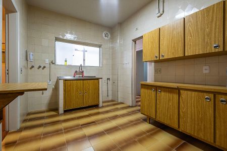 Apartamento para alugar com 187m², 3 quartos e 1 vaga Apartamento para alugar com 187m², 3 quartos e 1 vagaCozinha