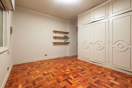 Apartamento para alugar com 187m², 3 quartos e 1 vaga Apartamento para alugar com 187m², 3 quartos e 1 vagaQuarto 2