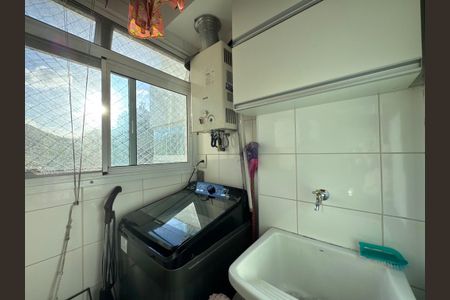 Apartamento à venda com 76m², 3 quartos e 1 vagaCozinha e Área de Serviço